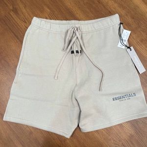 Fear of God Essentials sweatshort
